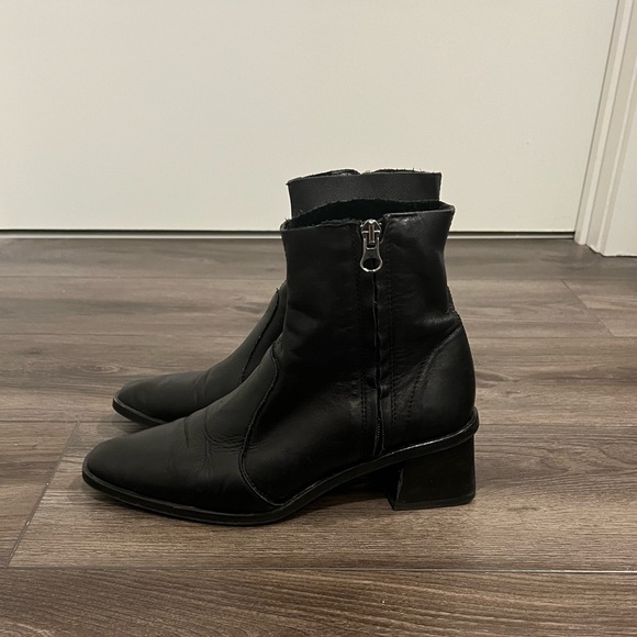 L'Intervalle Black Leather Boots - Picture 2 of 5